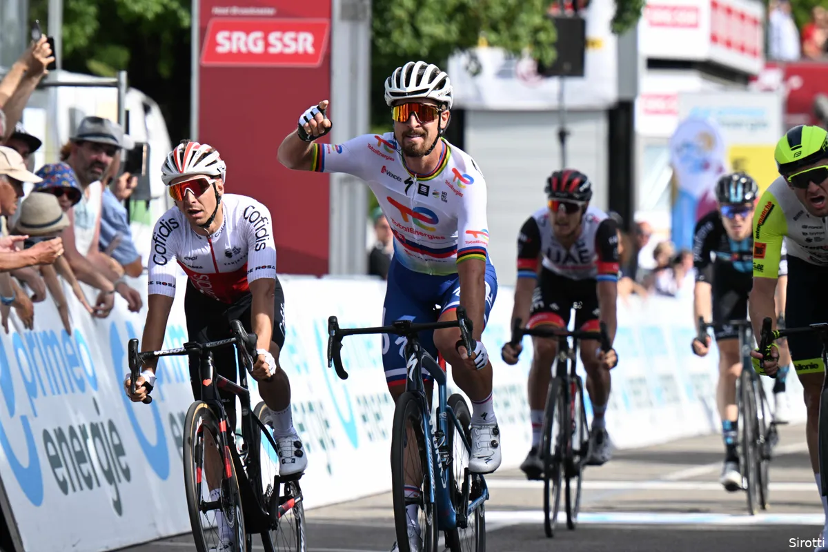 Sagan is back: Hulk uit Slowakije troeft iedereen af met machtige spurt in Zwitserland