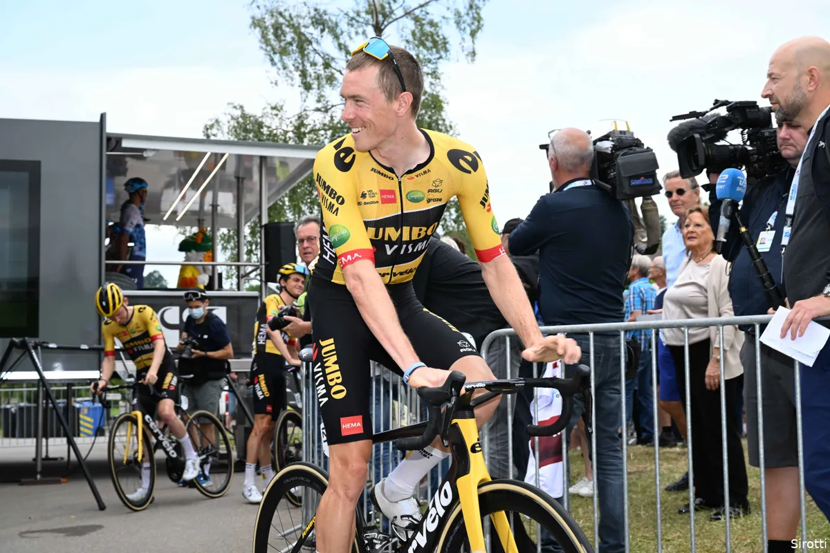 Kan Jumbo-Visma Dennis wegstrepen voor Tour? 'Moest in eerste rit in allerijl toilet opzoeken'