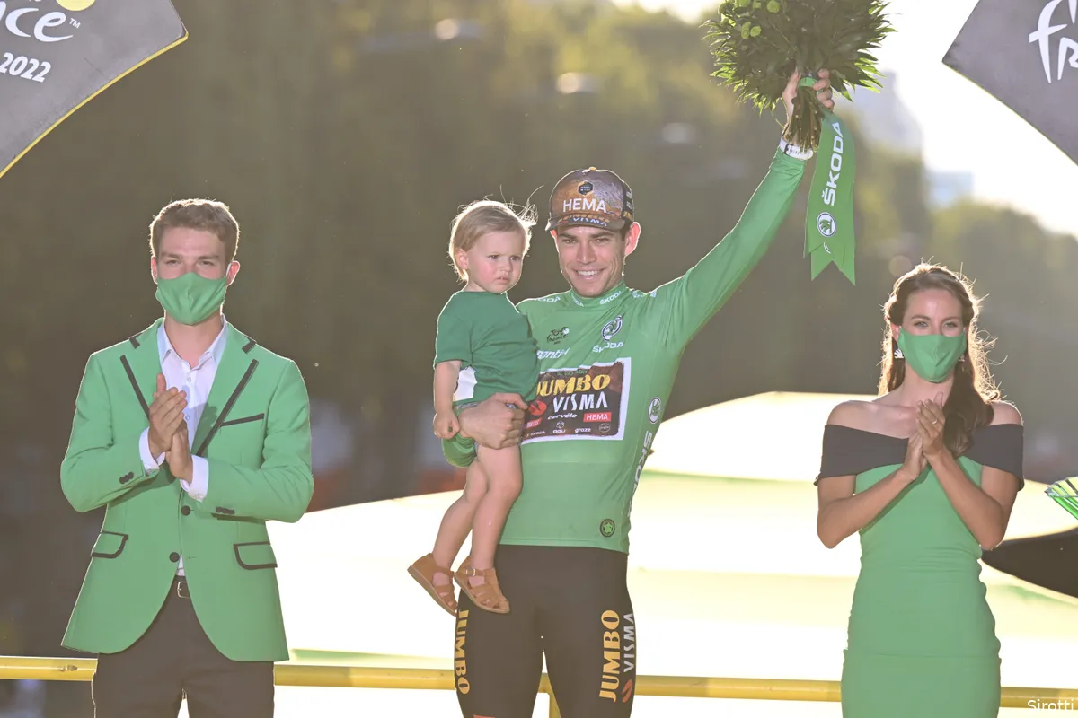 Van Aert kleurde elke dag de Tour: 'Ik koers altijd met de mentaliteit om er vol voor te gaan'