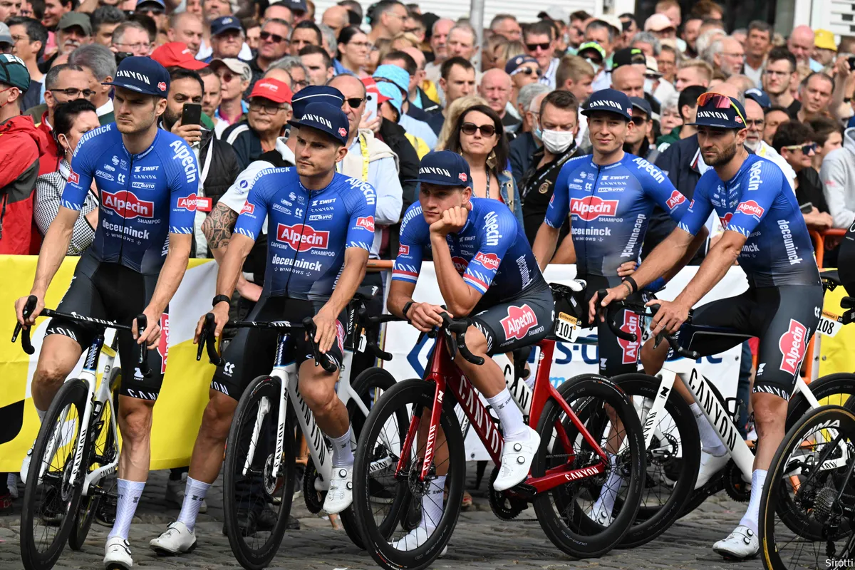 Selectie Alpecin-Deceuninck 2023 | Ploeg Van der Poel raakt na Bax ook Vine kwijt aan UAE