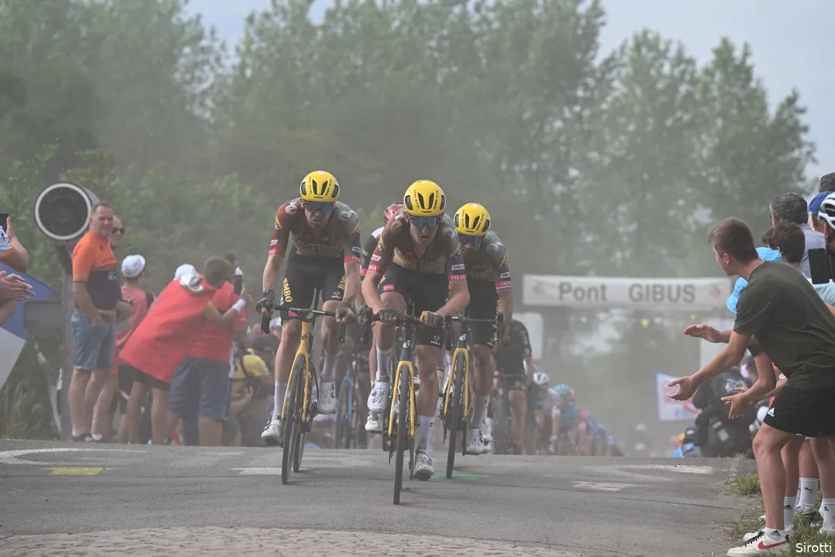 Jumbo-Visma verandert mogelijk tactiek voor Alpe d'Huez: 'Gingen uit van aanvallen, maar nu verdedigen'