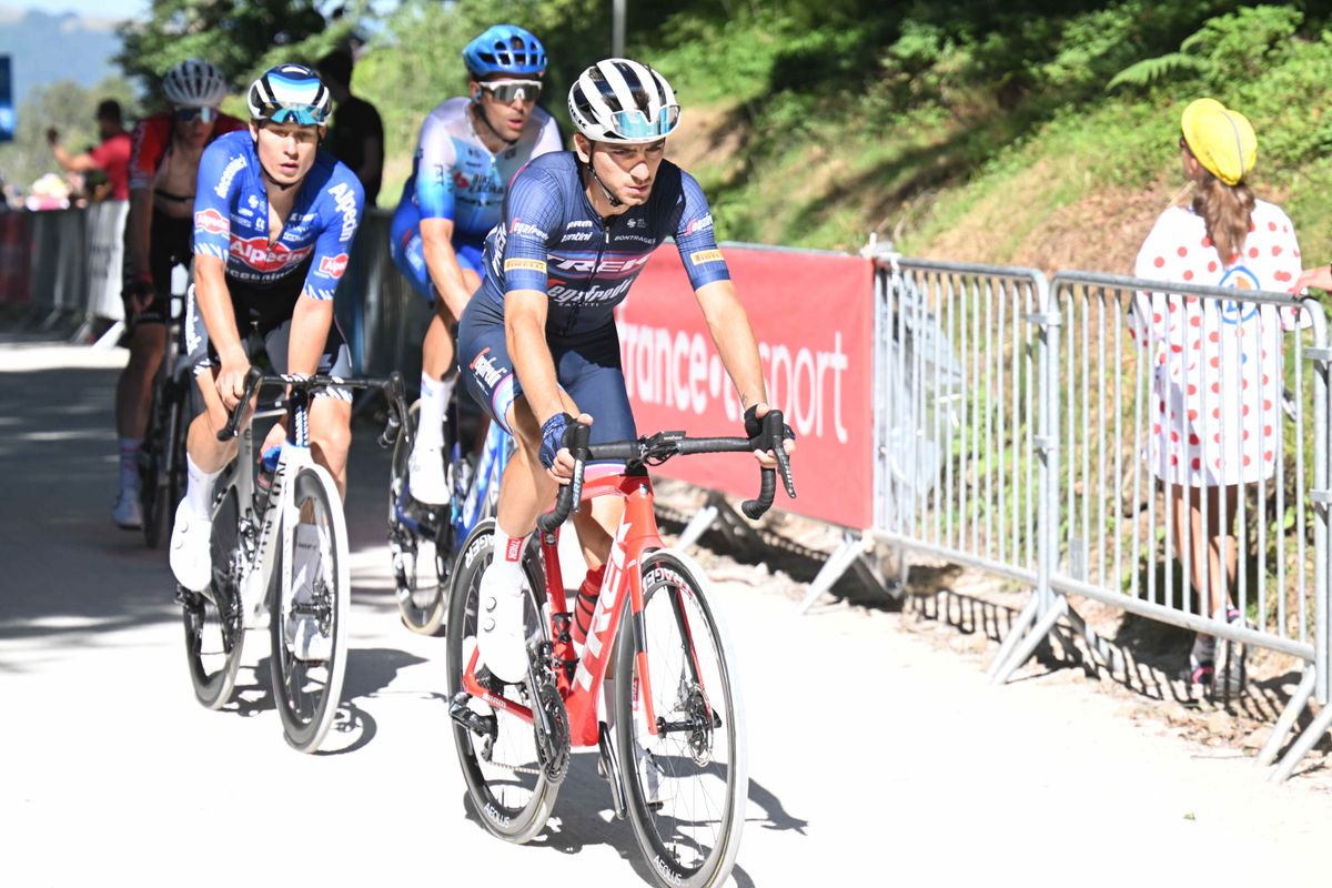 Ciccone worstelt zich met maagproblemen door de Tour de France: 'Het zijn zware dagen'
