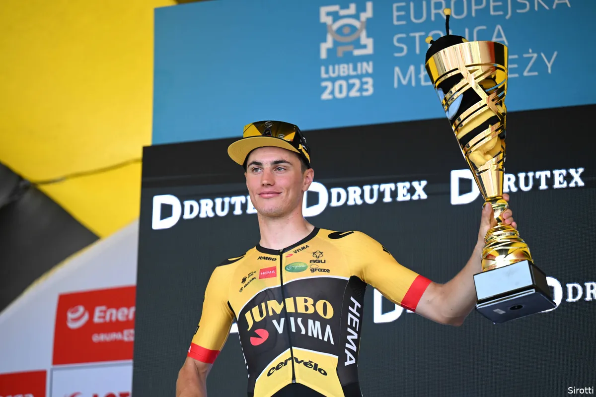 Kooij dankt eigen ploegmaats én Soudal Quick-Step na ritzege: 'Wij gingen vooral voor de rit'