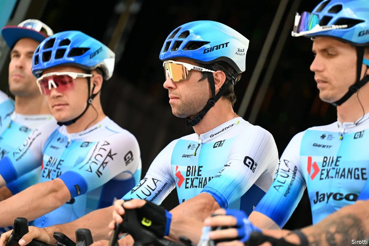 Matthews na plaaggeest Pogacar nu tweede achter Van Aert: 'Uiteindelijk was Wout geweldig'