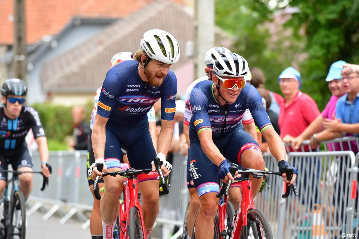 Simmons na dagje avonturieren met Van Aert: 'Alsof ik achter de scooter van mijn vader reed'