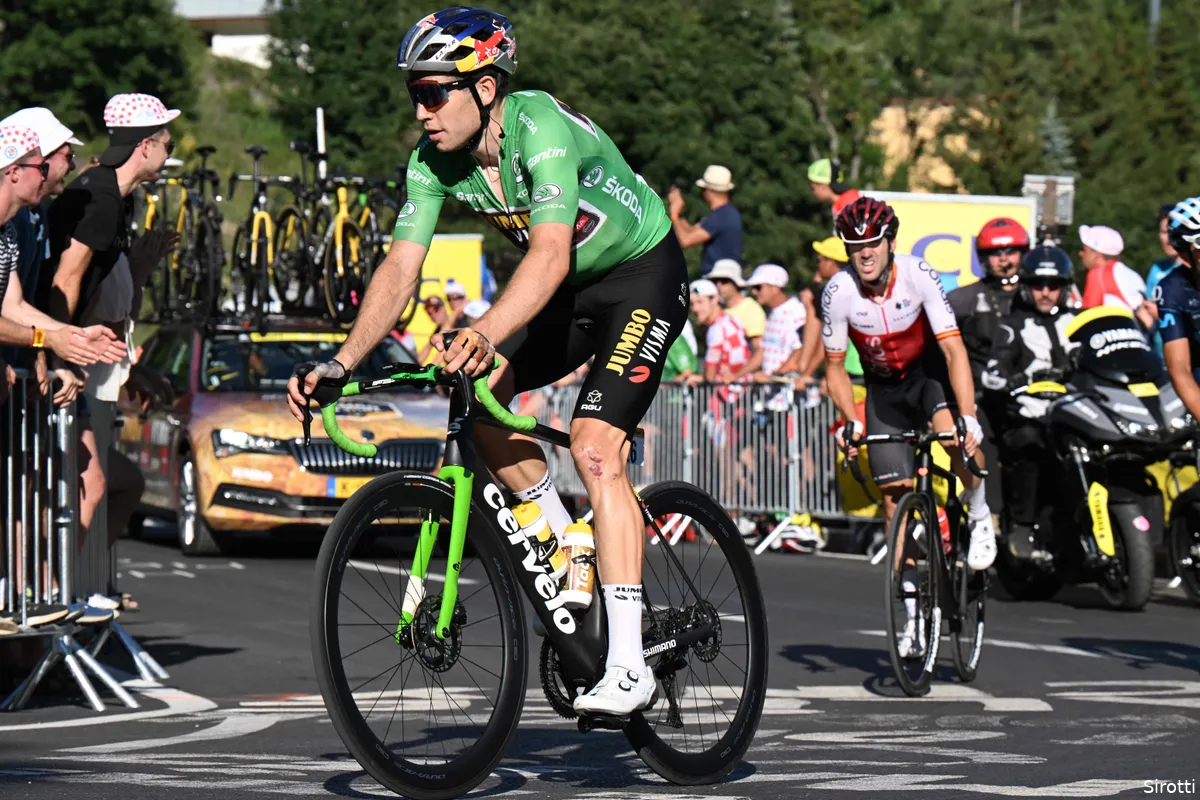 Van Aert niet echt te spreken over actie Eekhoff (DSM) bij tussensprint: 'Vond ik een beetje sneu'