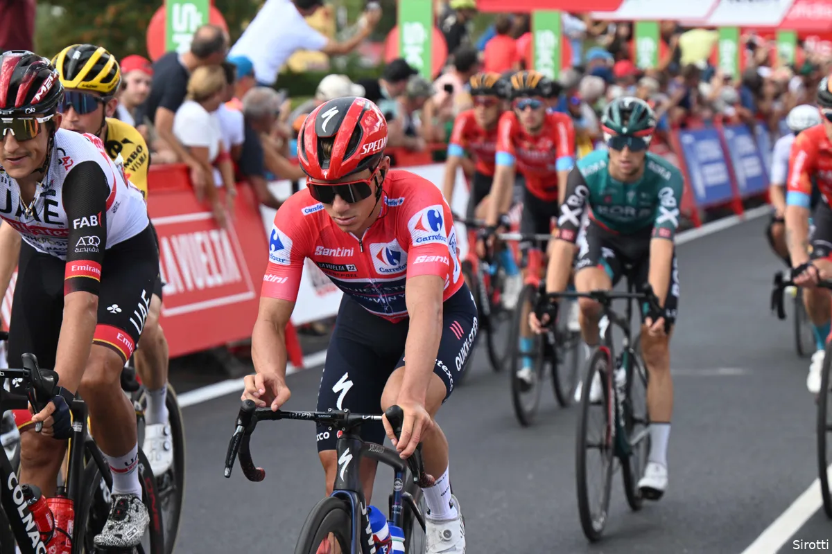 Evenepoel handhaaft zich in sprintrit: 'Roglic? Ik heb niet gezien wat hij gedaan heeft'