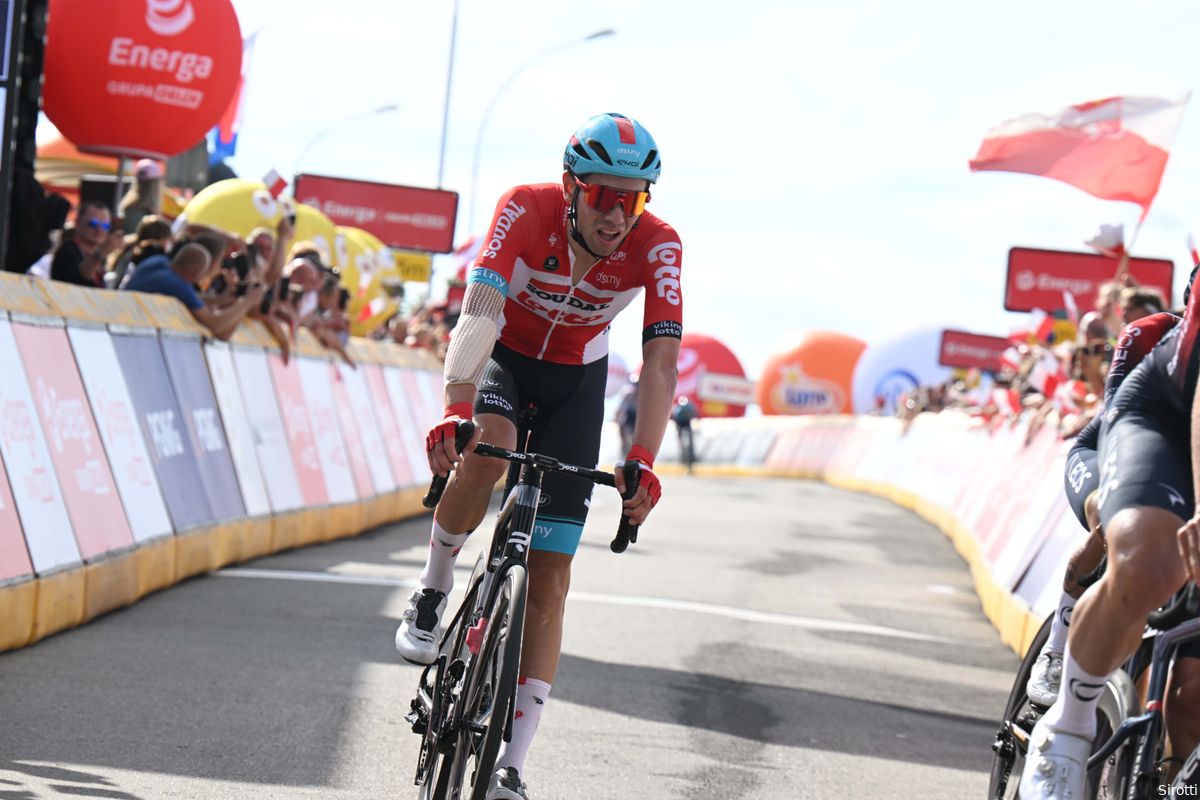 Steff Cras na zware crash en opgave in Vuelta: 'Tijd nodig om hier fysiek en mentaal van te herstellen'