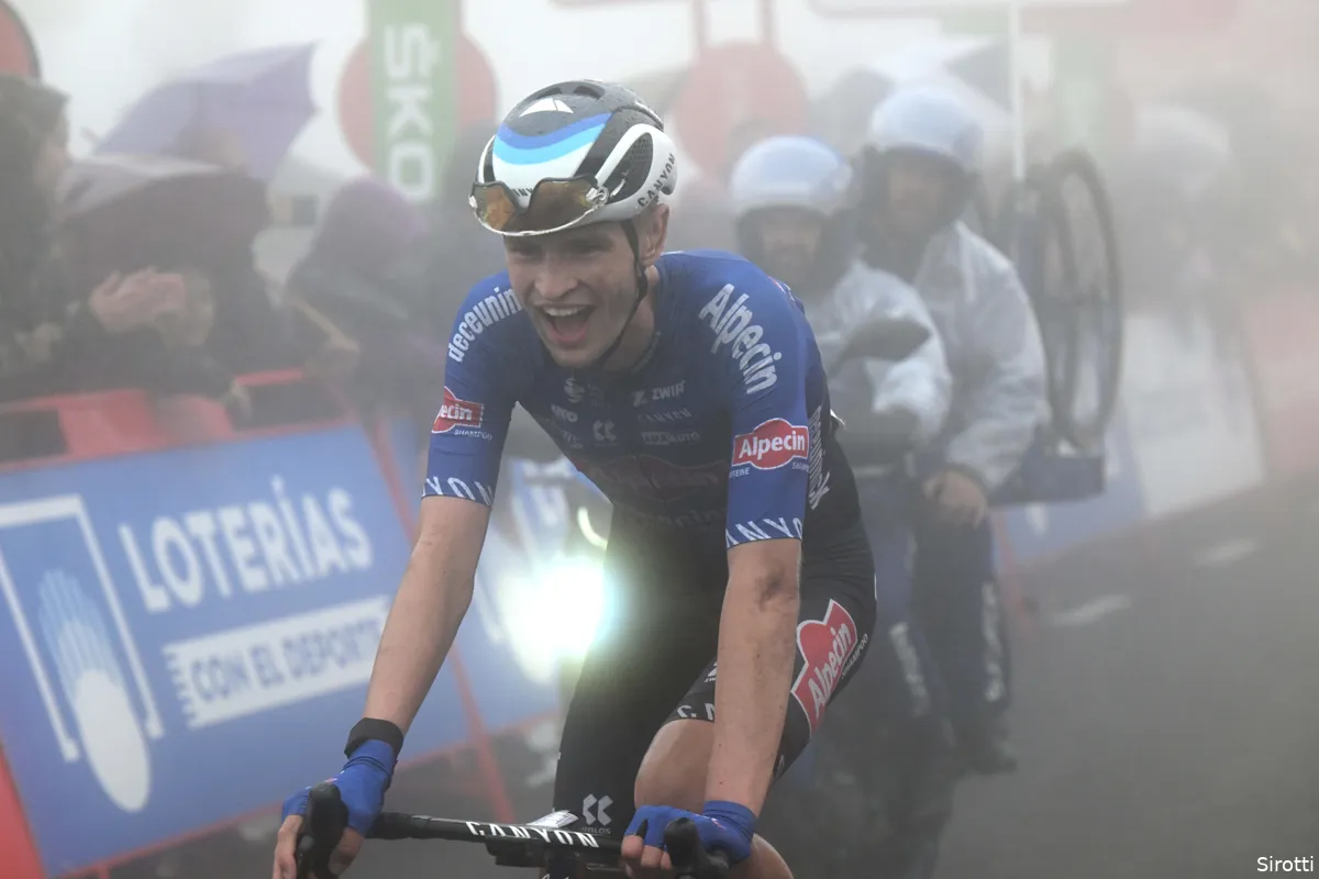 Evenepoel deelt Vuelta-uppercut uit aan Roglic en co; Vine (Alpecin-Deceuninck) verrast met ritwinst