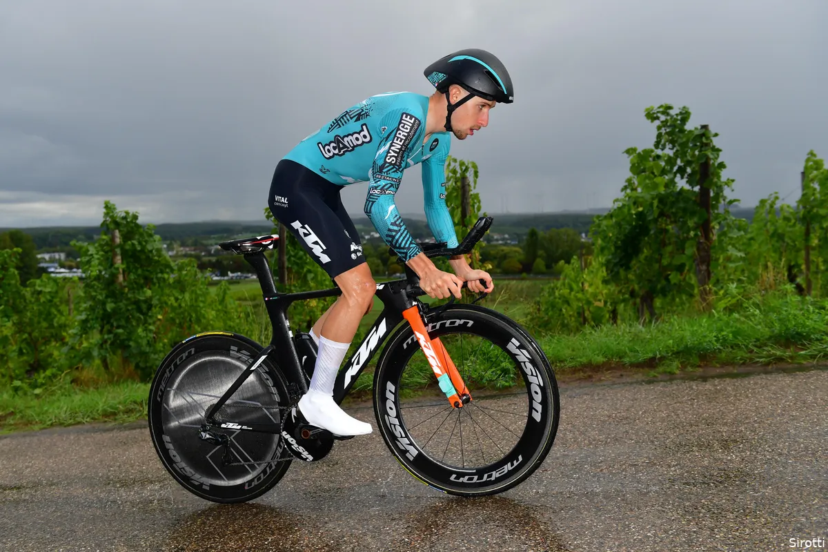 Laurence na B&B-debacle naar Alpecin Deceuninck-Development, net als Zwift Academy-winnaar
