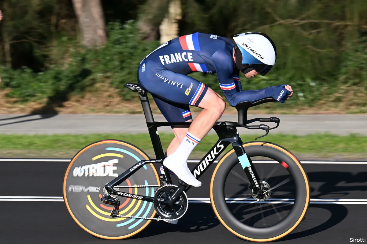 Lefevere fileert Franse wielerbond na lastminute vervangen Cavagna: 'Cosnefroy wilde kopman zijn'