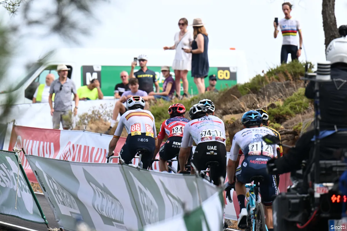 Pooltips Vuelta a Espana 2023 | Met z'n allen zoeken naar de Jay Vine in een hooiberg!