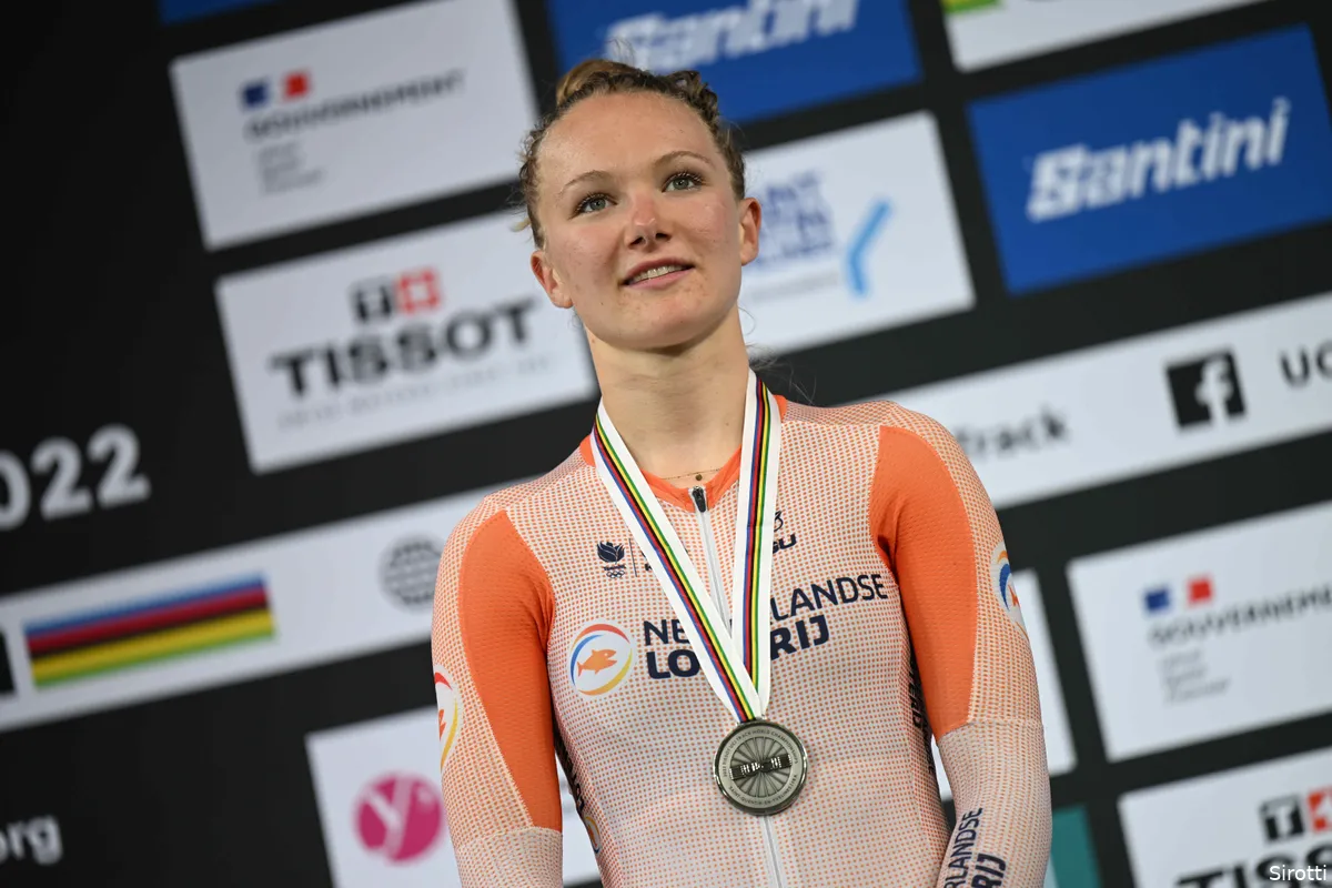 Van der Duin blijft maar lachen na tweede zilver: 'Dit is echt bizar, ik ben eigenlijk stomverbaasd'