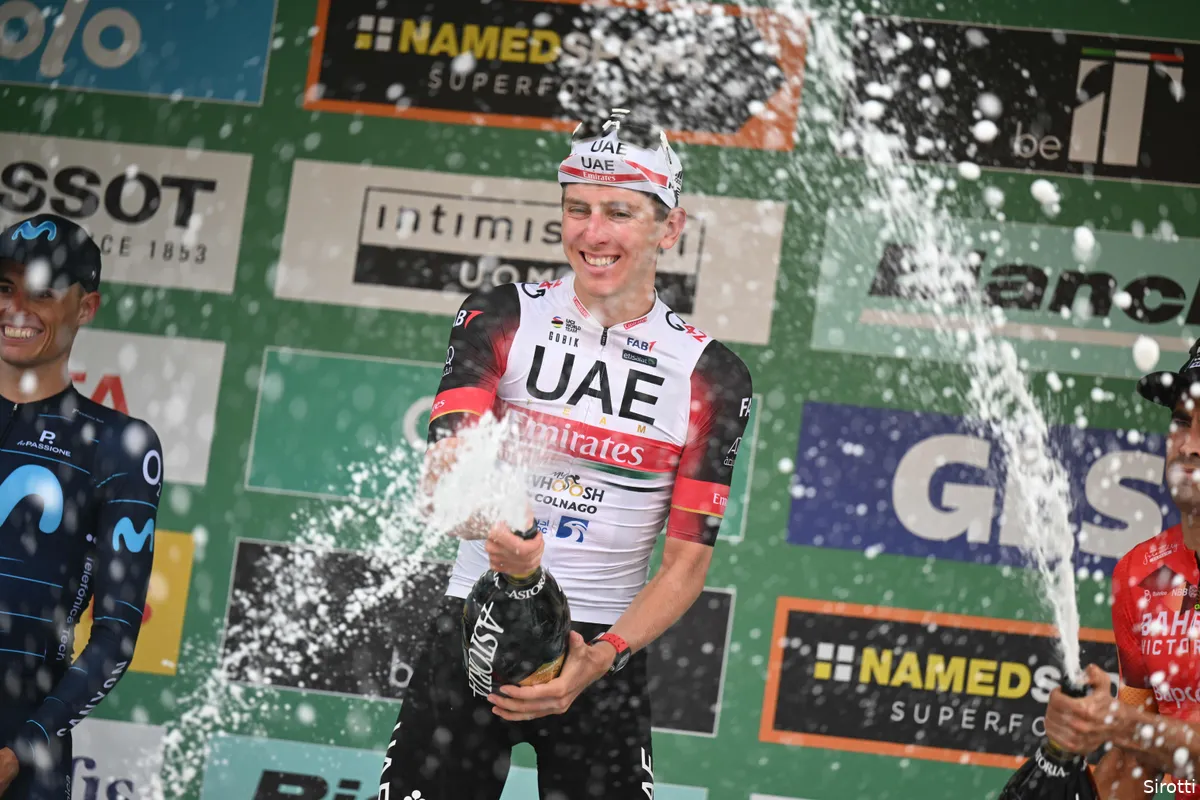 Pogacar kan zijn geluk niet op: 'Ik zal dit jaar niets aan de Kerstman vragen, want ik heb alles al'