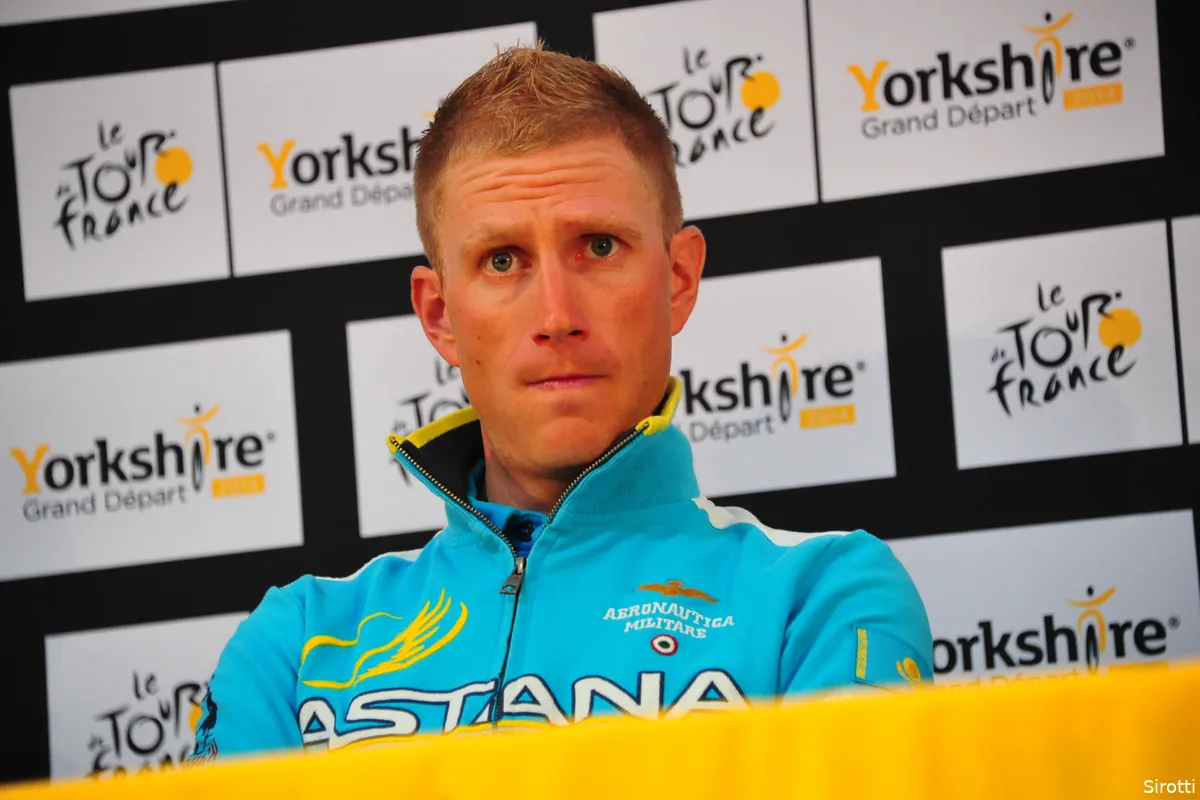 Nibali, Hoogerland en anderen brengen ode aan leven van Westra: 'Wat is er met je gebeurd, Lieuwe?'