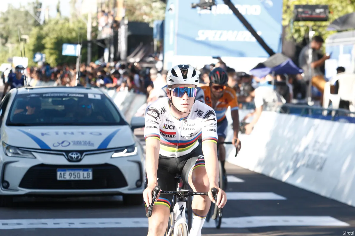 Kritische Evenepoel baalt van tactiek in koninginnenrit San Juan: 'Het was een beetje dom'