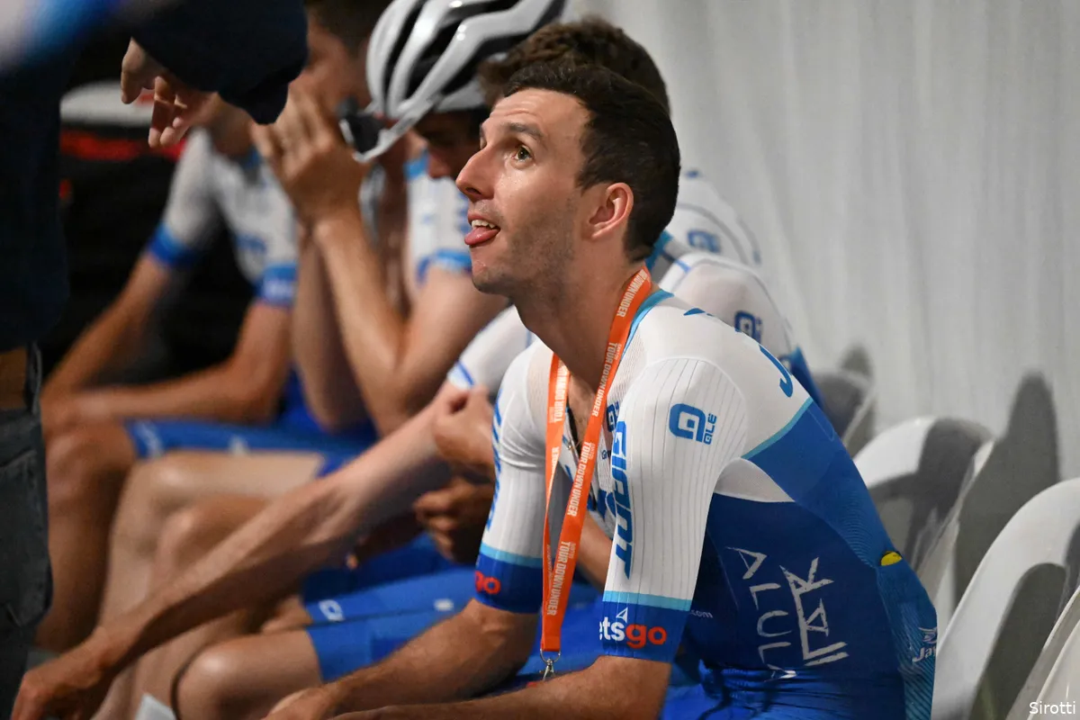 Simon Yates doorbreekt stilte: 'Dat ik onder de radar vlieg, hoeft geen nadeel te zijn'