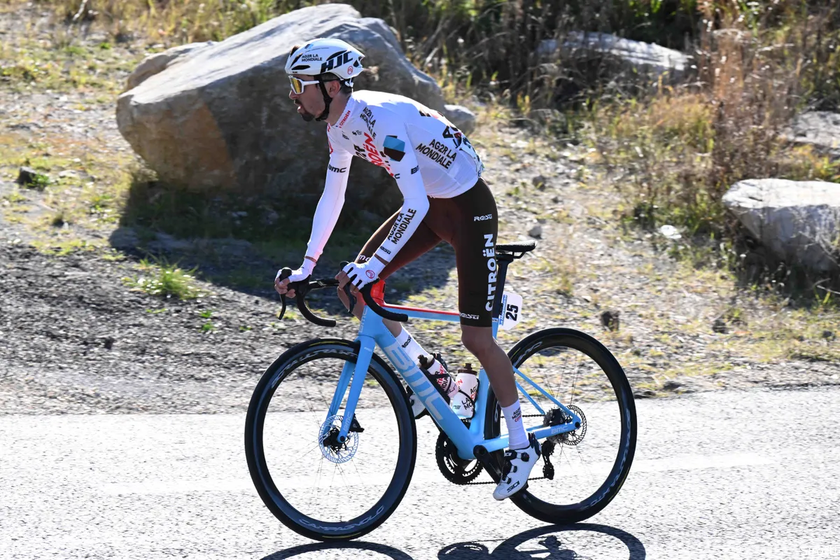 Paret-Peintre wil na etappe ook roze pakken: 'Als ik vrijdag een kans zie, zal ik niet aarzelen'