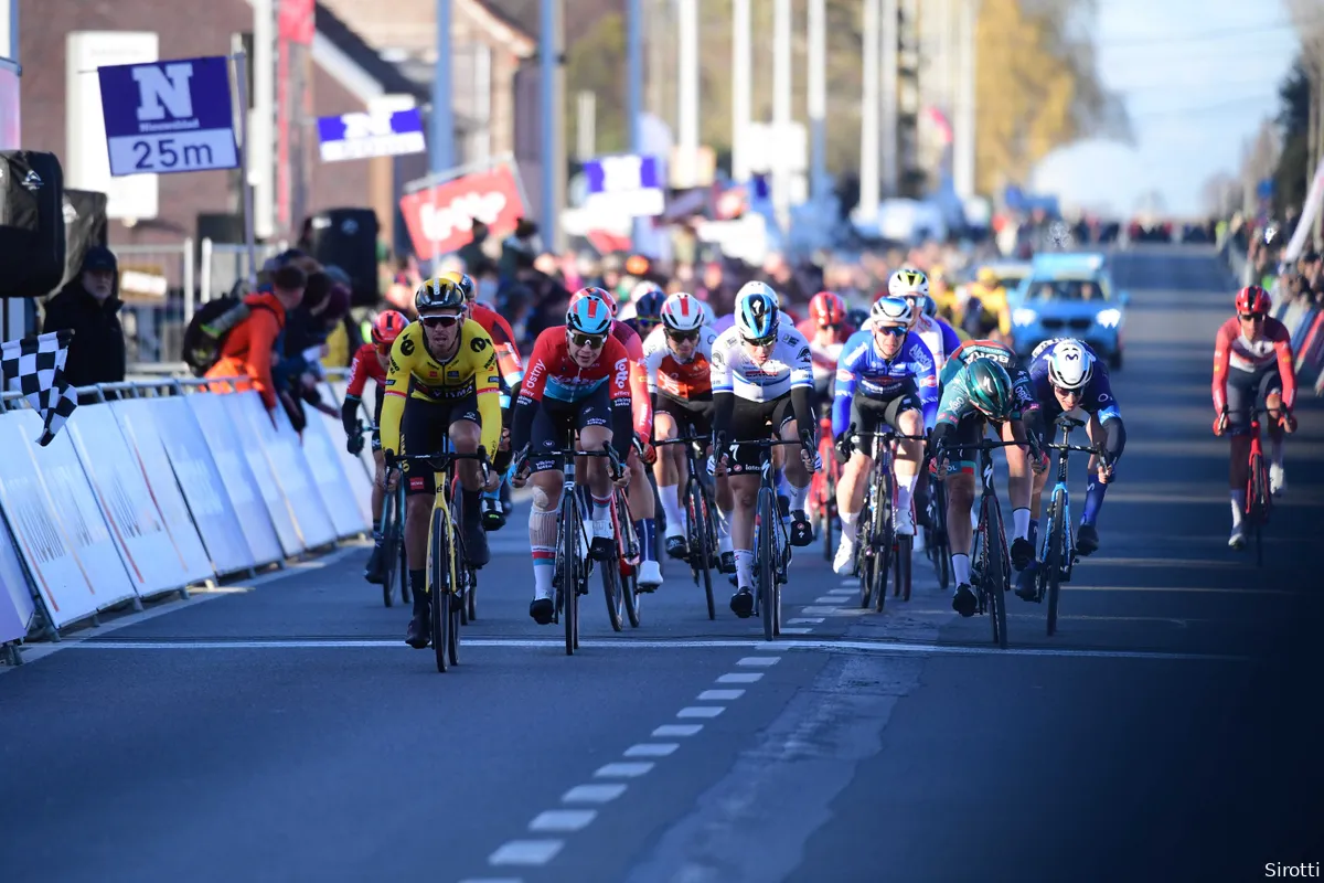 peloton sprint kuurne christophe laporte