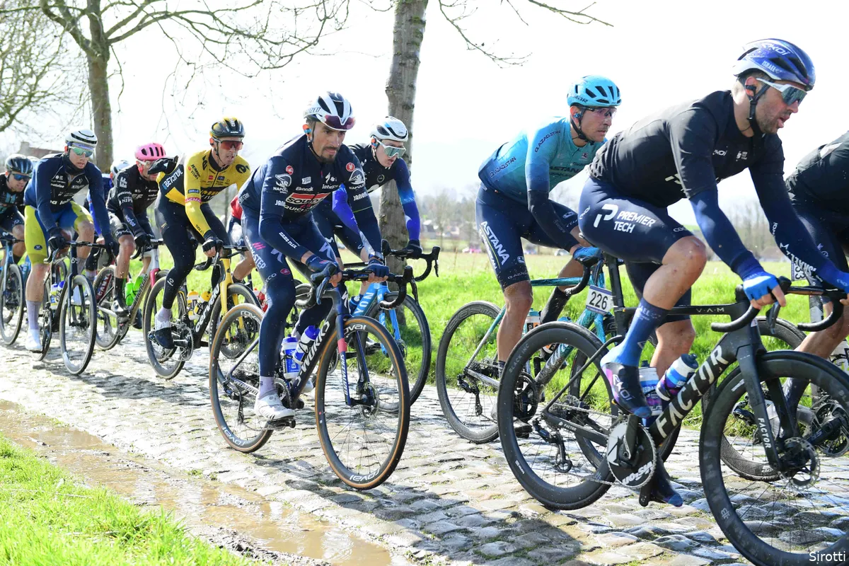 Humeur Lefevere verslechtert na belabberde E3 van Quick Step: 'Waar zijn we in godsnaam mee bezig?'