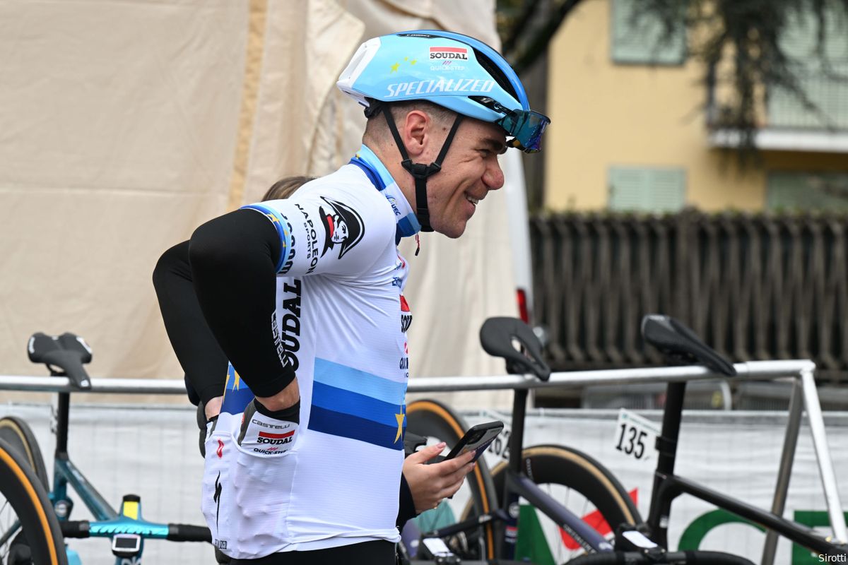 Jakobsen geeft statement af met zege in tweede etappe Tirreno-Adriatico, Philipsen tweede
