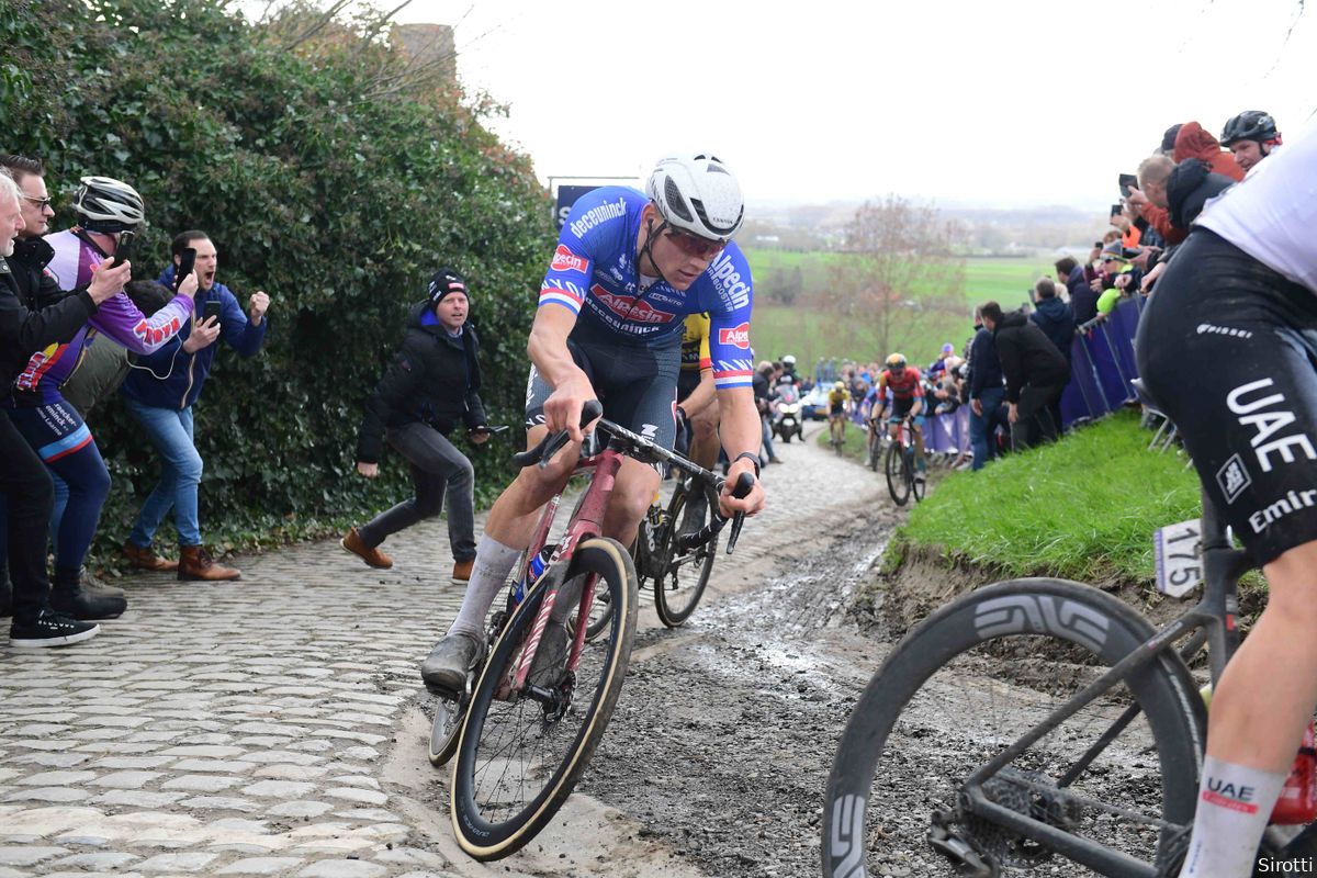 Mathieu van der Poel zonder groot plan in De Ronde: 'Veel ploegen zullen op rare momenten aanvallen'