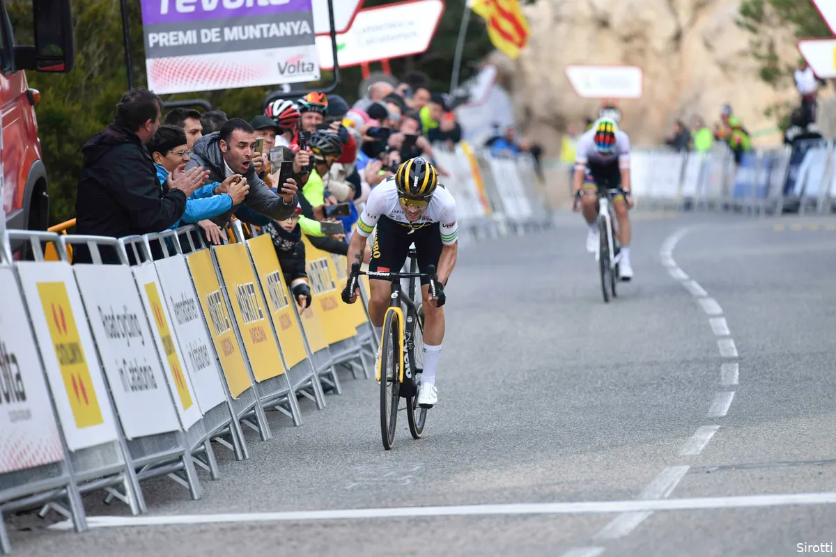 Roglic slaat terug en kraakt nu Evenepoel in beklijvend gevecht in Catalonië, Almeida doet goede zaak