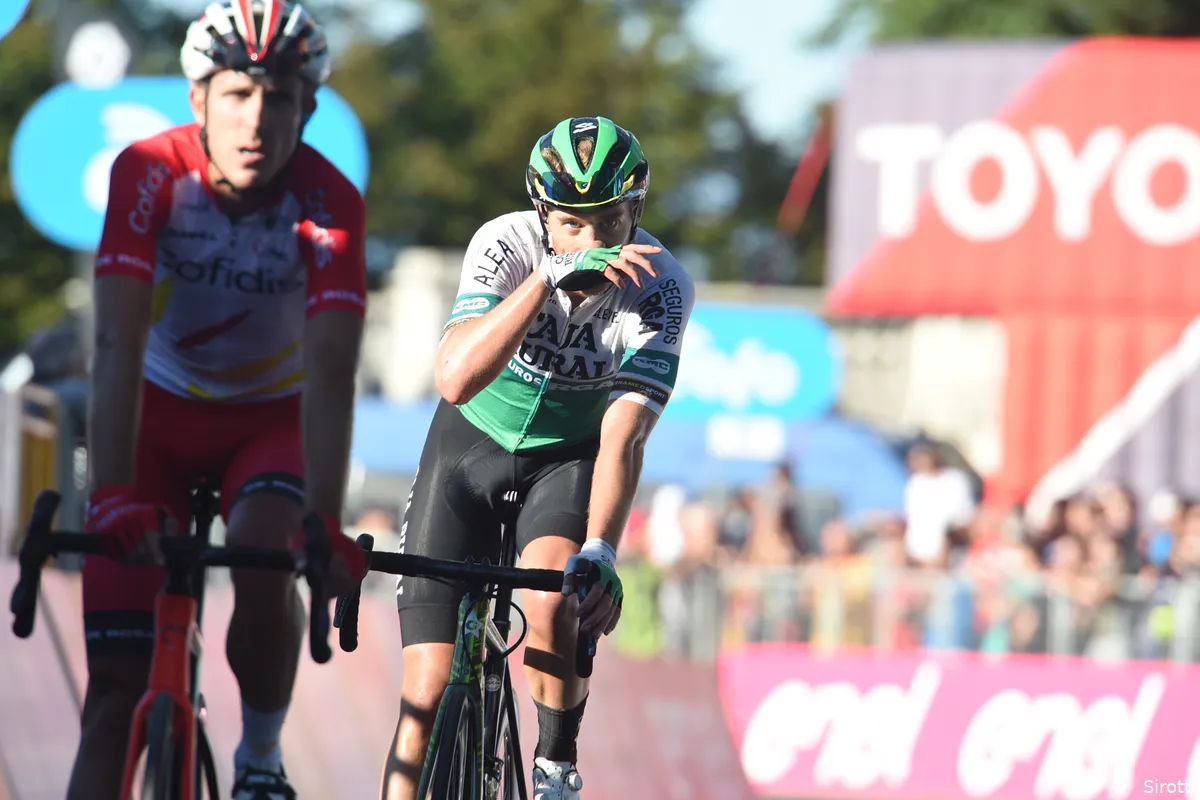 Caja Rural-renner Sergio Martín tijdens tijdrittraining betrokken bij ernstig ongeval