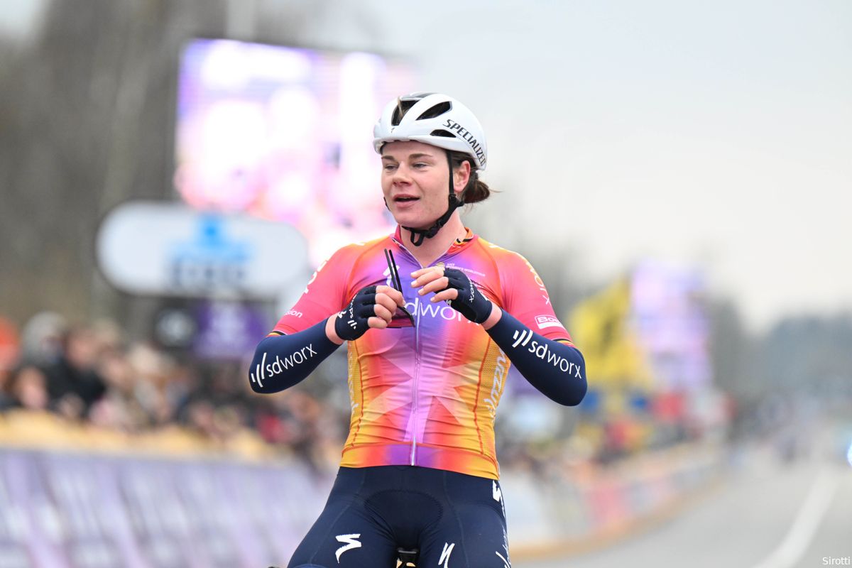 SD Worx dicteert in openingsrit Tour de France Femmes: Kopecky wint, Vollering bij de pinken