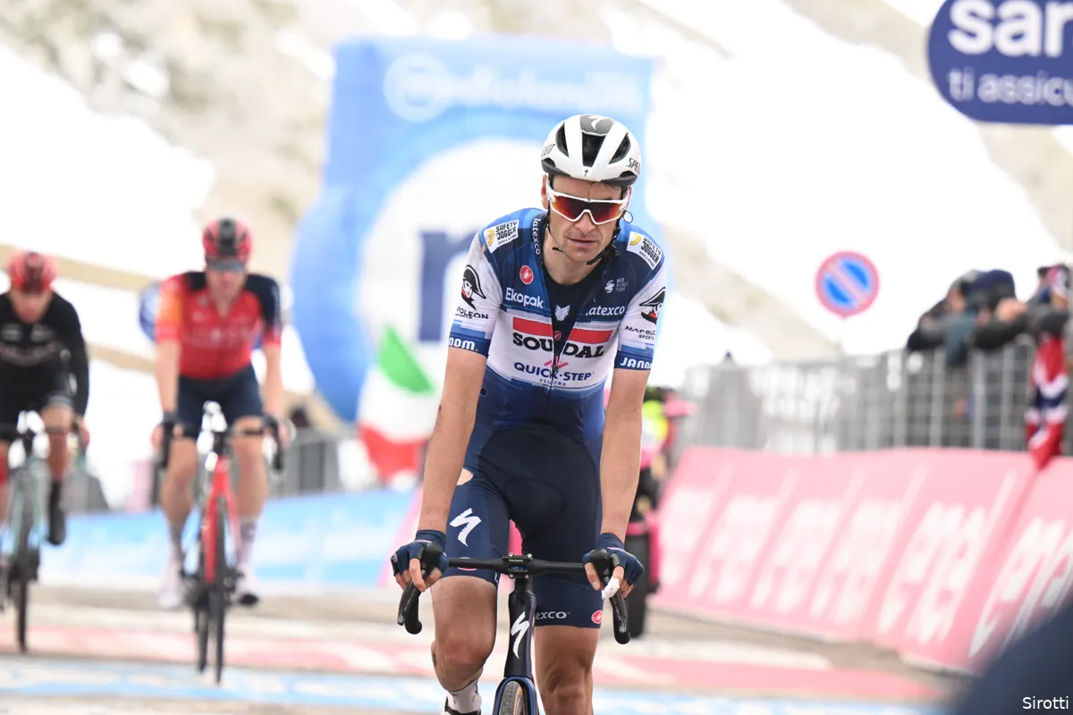 Serry probeert Van Wilder zo lang mogelijk bij te staan in Giro: 'Probeer hem eten en drinken te geven'