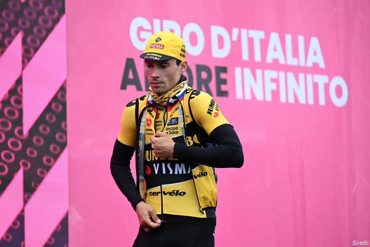 Jumbo-Visma-kopman Roglic ondervindt nog altijd last van valpartij: 'Misschien zag het er niet hard uit op tv'