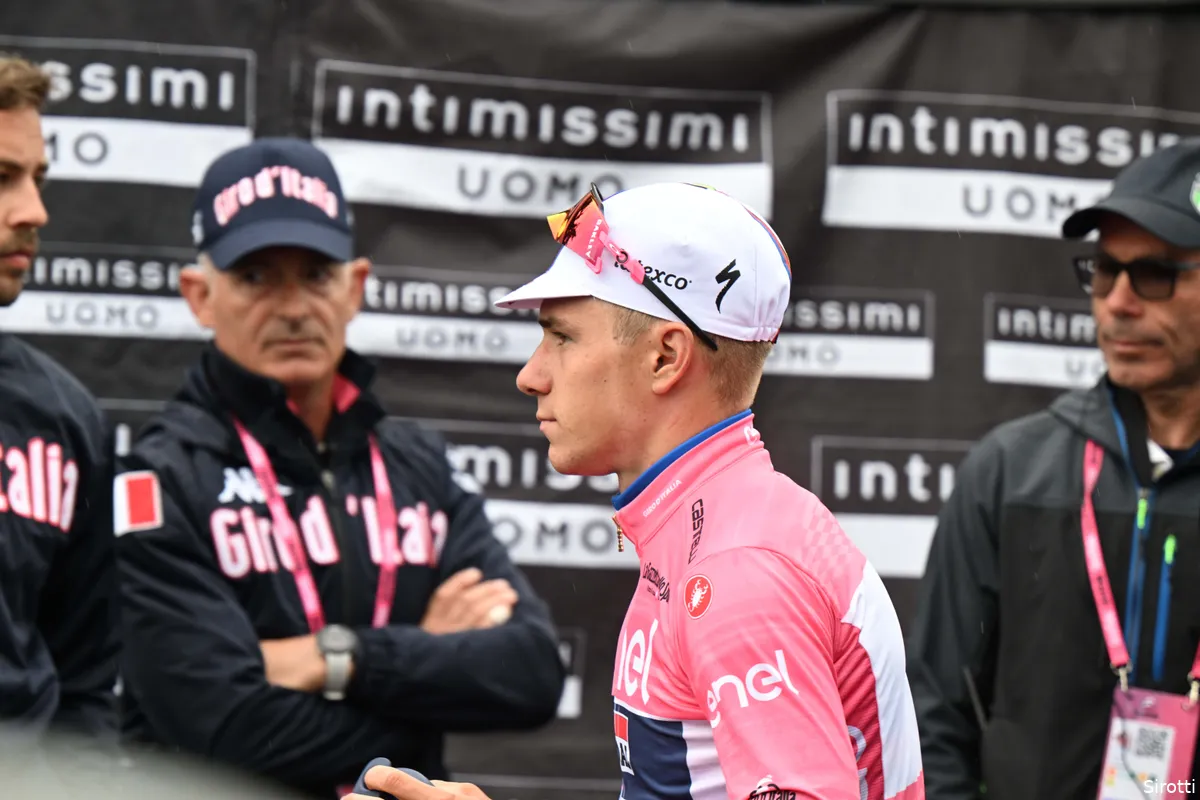 Evenepoel houdt rekening met aanvallen van klassementsrenners: 'Ze moeten tijd goedmaken'