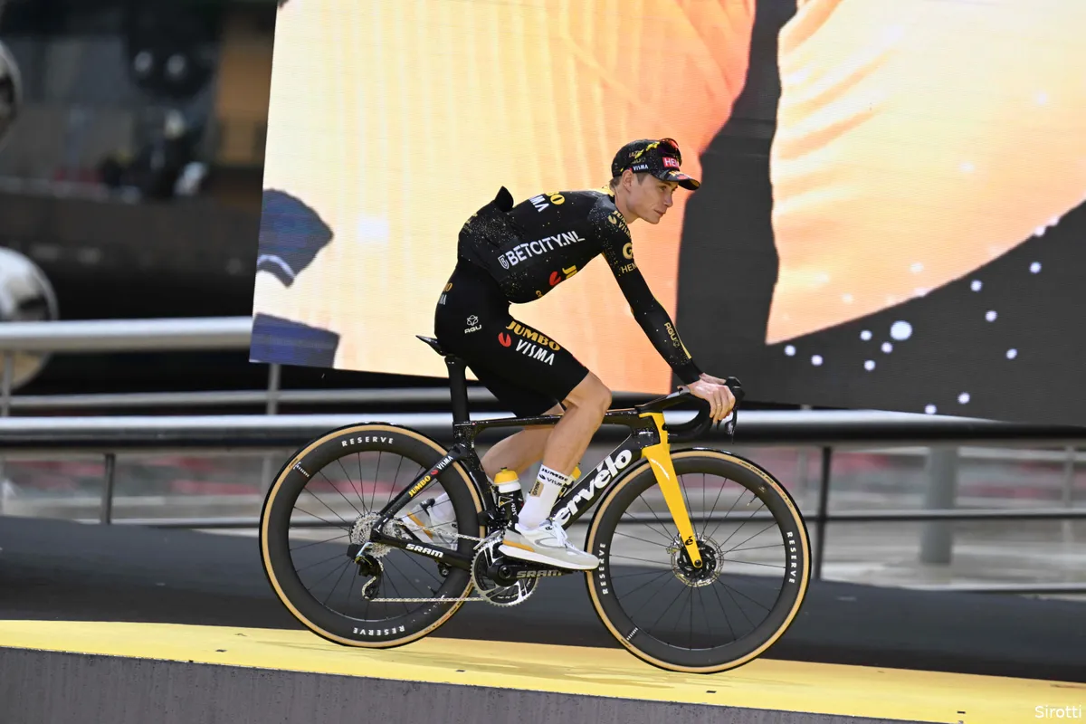 Koele Vingegaard maakt zich niet druk om tijdverlies: 'Tour zal niet op vier seconden beslist worden'