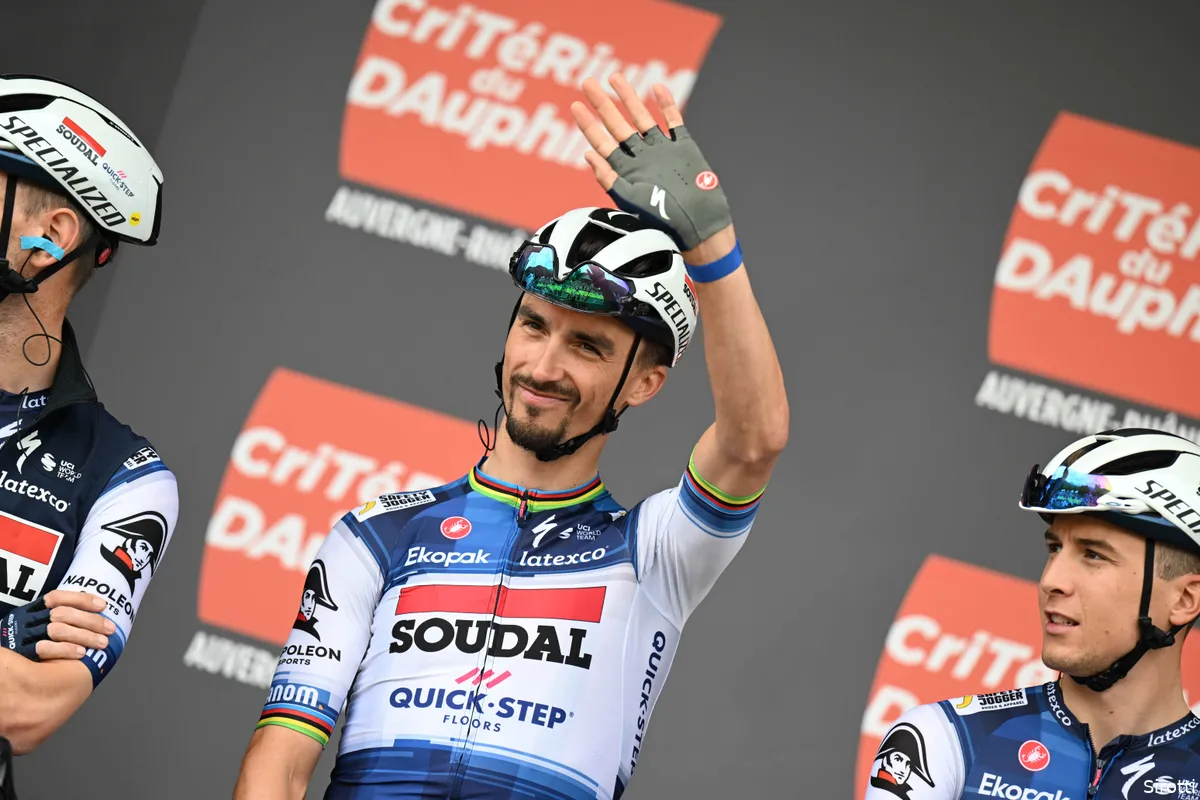 Alaphilippe stuit op Carapaz en Vingegaard: 'Ik zat echt zwaar op de limiet'