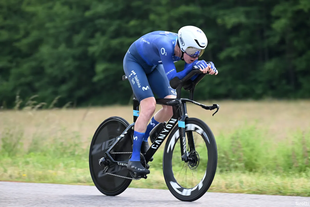Dubbele val breekt Matteo Jorgenson dag later op in tijdrit: 'Het is ongelooflijk...'