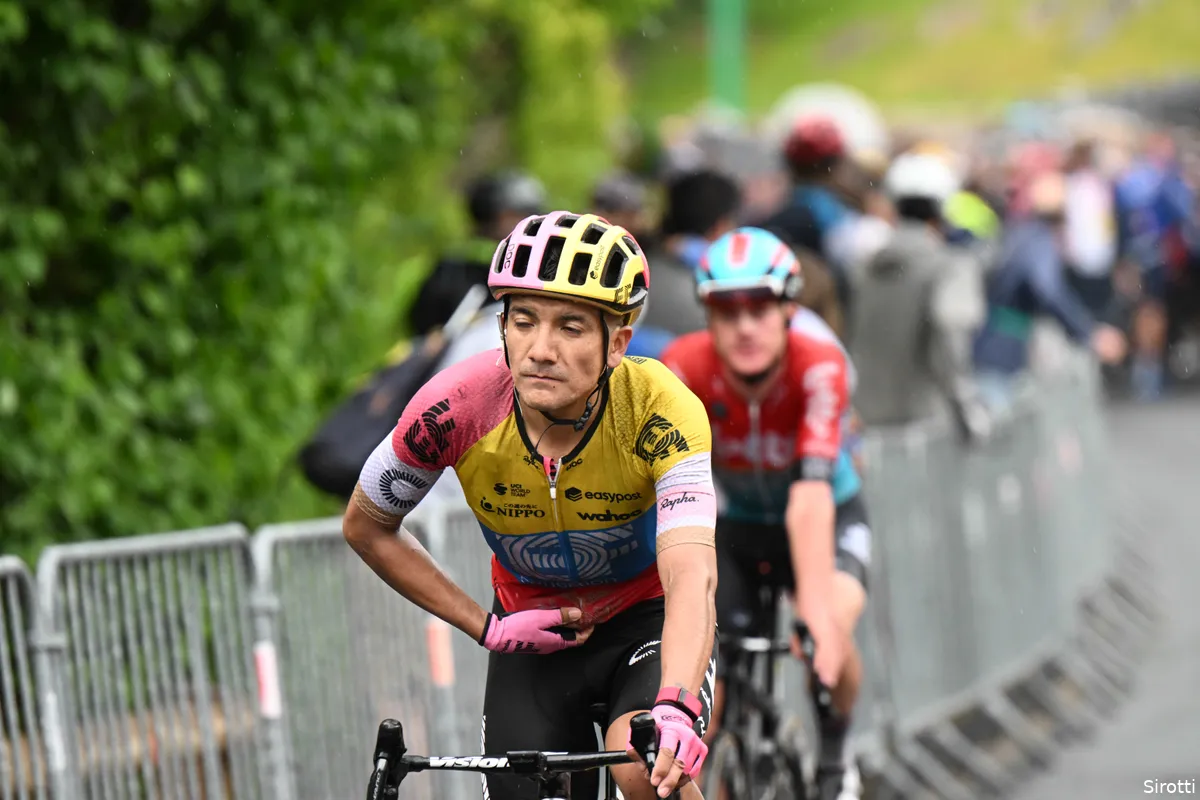 Carapaz en Pogacar keren woensdag in Italië terug in koers: 'Weer fris en gretig'