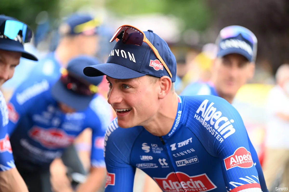 Van der Poel over ongelukkige uitspraak Philipsen: 'Jasper zegt misschien luidop wat veel renners denken'