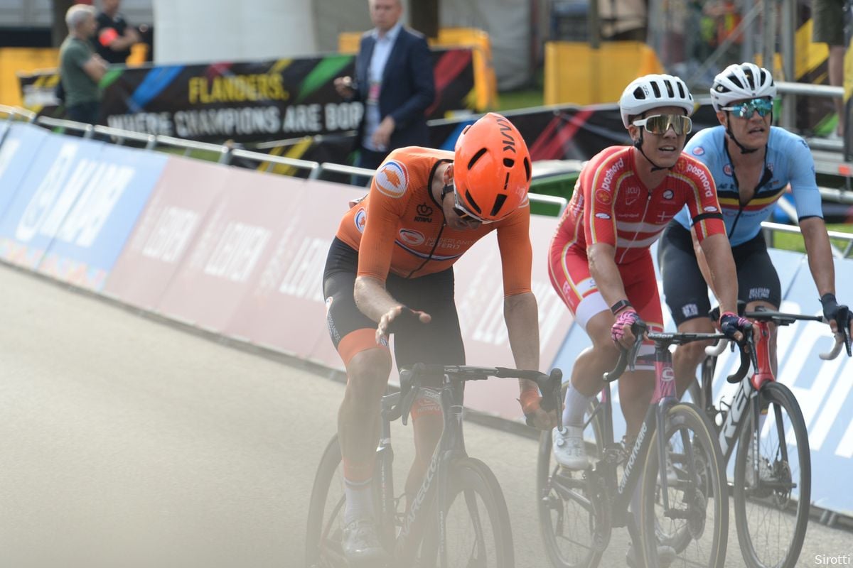 Van Baarle vergelijkt WK-omloop met 'soort veredeld criterium', maar: 'Genoeg tijd om motor aan te slingeren'