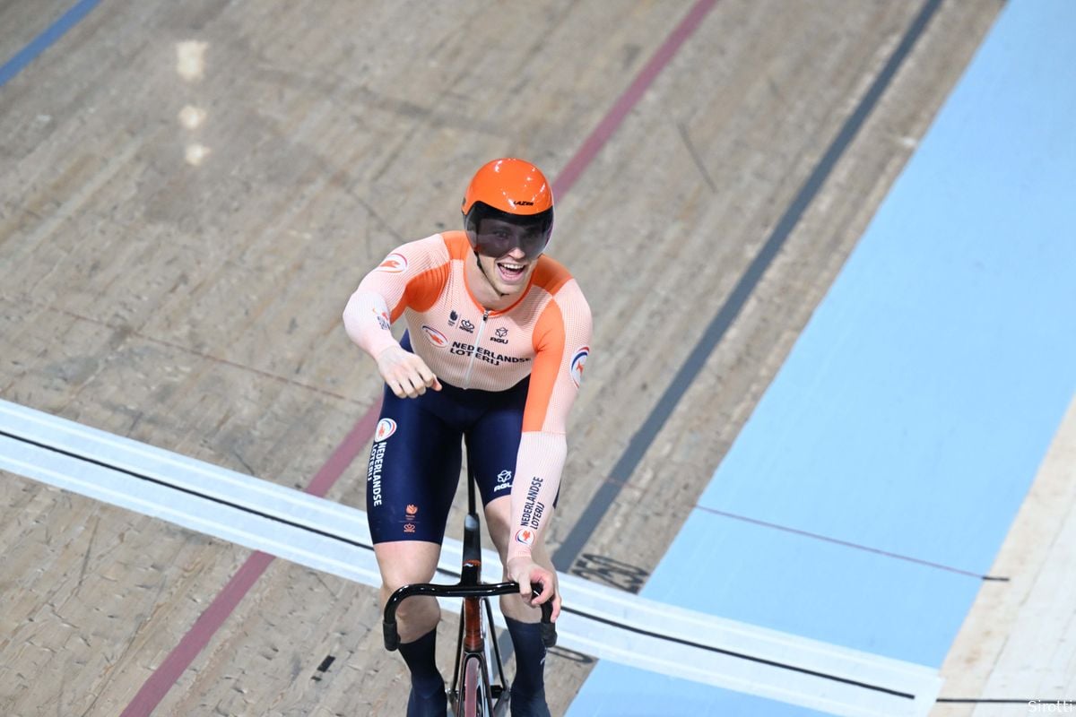 Ongekende klasse! Lavreysen pakt bij debuut WK-goud op de Kilometer, in opnieuw een recordtijd