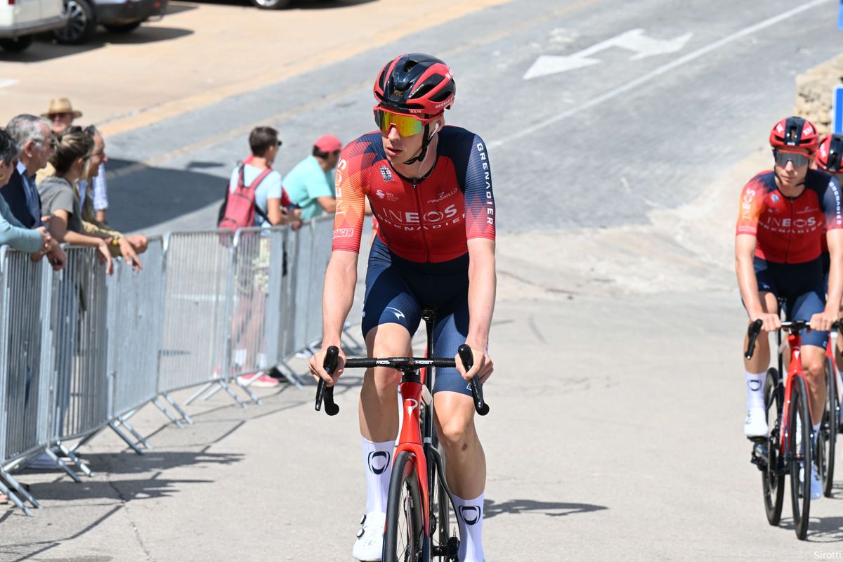 Arensman nog niet klaar met gevolgen van Vuelta-crash: 'Kijken of mijn zenuwen en tanden toch nog afsterven'
