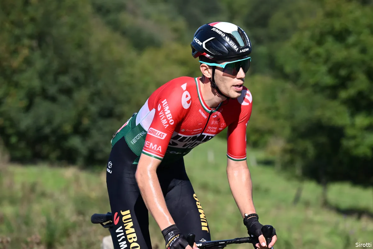 Valter reageert op ontstane commotie rondom Jumbo-Visma: 'Ook Roglic is blij met eindzege Kuss'