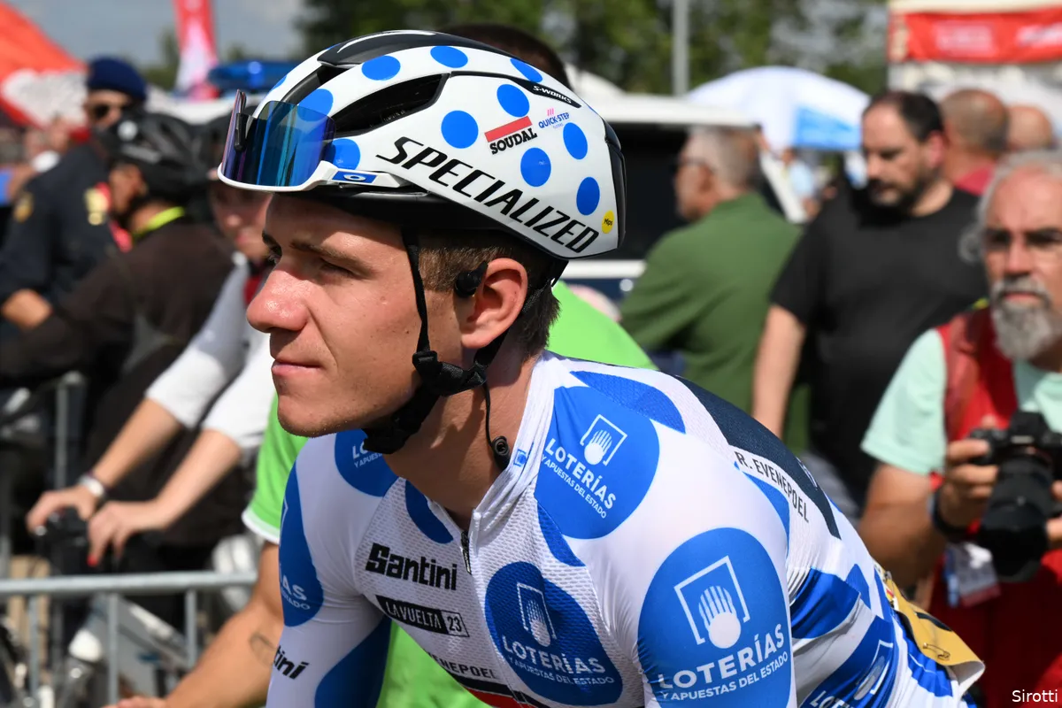 Entertainer Evenepoel neemt koffer vol grinta mee uit Vuelta: 'Veel geleerd van hoe Jumbo-Visma koerst'