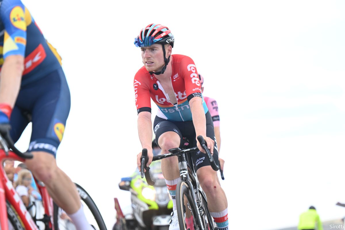 Van de Paar witnessed teammate Menten crash into a tree in the apocalyptic GP Monseré: "Everyone was shivering from the cold"