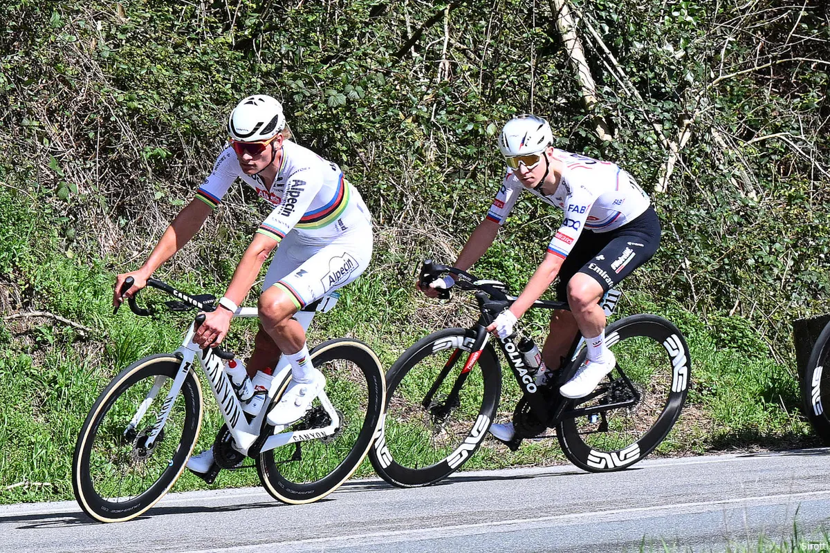 Van der Poel beseft dat hij Milaan-Sanremo won voor Philipsen: 'Die inspanning blijkt nu redelijk cruciaal'