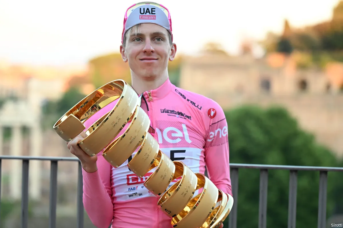 Pogacar toonde zich kindervriend en monsterlijk renner, maar stoeide (rollend met ogen) ook met één Giro-element