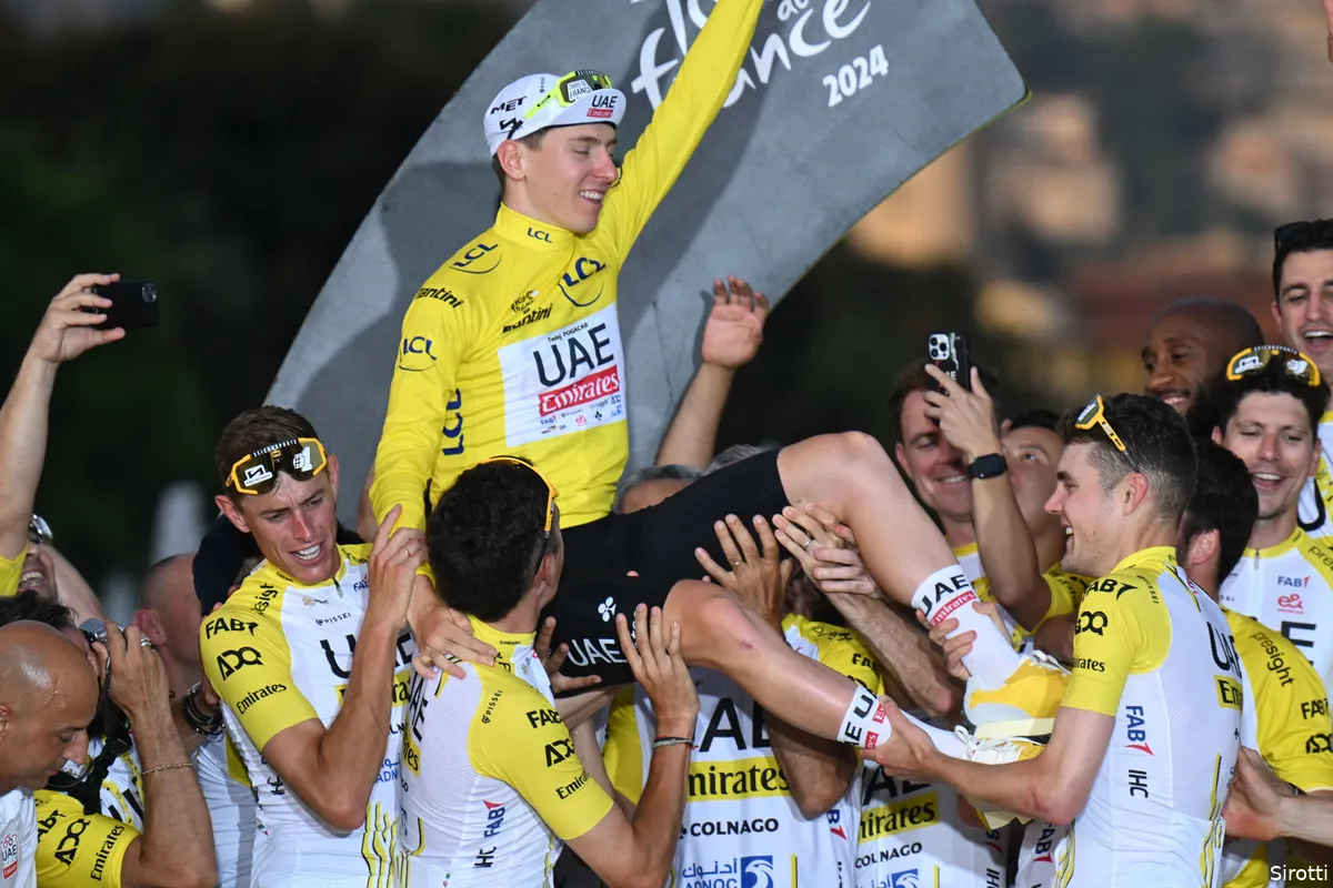 Pogacar voelt als grootverdiener ongemak in zich: 'Ik wil het geluk meer met andere mensen delen'