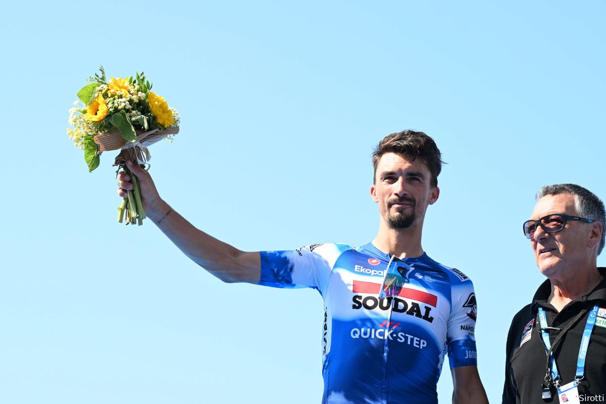 Bij Soudal-Quick Step vertrekkende Alaphilippe komt tekort voor fraai afscheidscadeau: 'Heb alles gegeven'