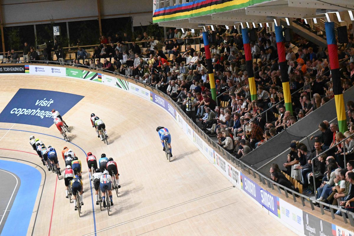 Programma en uitslagen WK baanwielrennen 2024 | Japan imponeert met tweemaal goud, Nederland pover op de Keirin