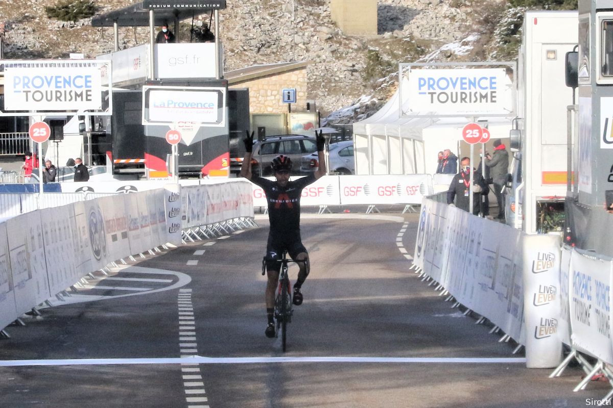 Movistar verlost Sosa van INEOS Grenadiers: 'Wil laten zien wat voor renner ik ben'