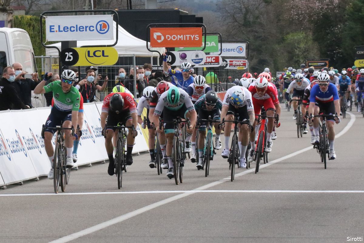 Wielrennen op TV 5 mei 2021 | Eind van de middag klaar zitten voor